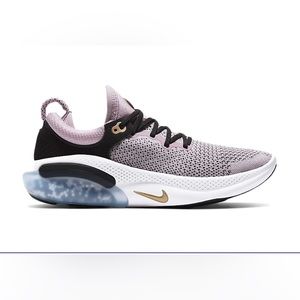 NIKE JOYRIDE RUN FLYKNIT - PLUM CHALK - WOMENS SIZE 8